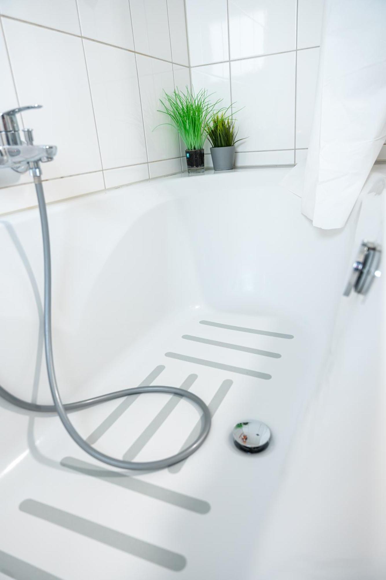#3 Bequemes Zimmer Mit Pool Und Garten Memmingen Esterno foto