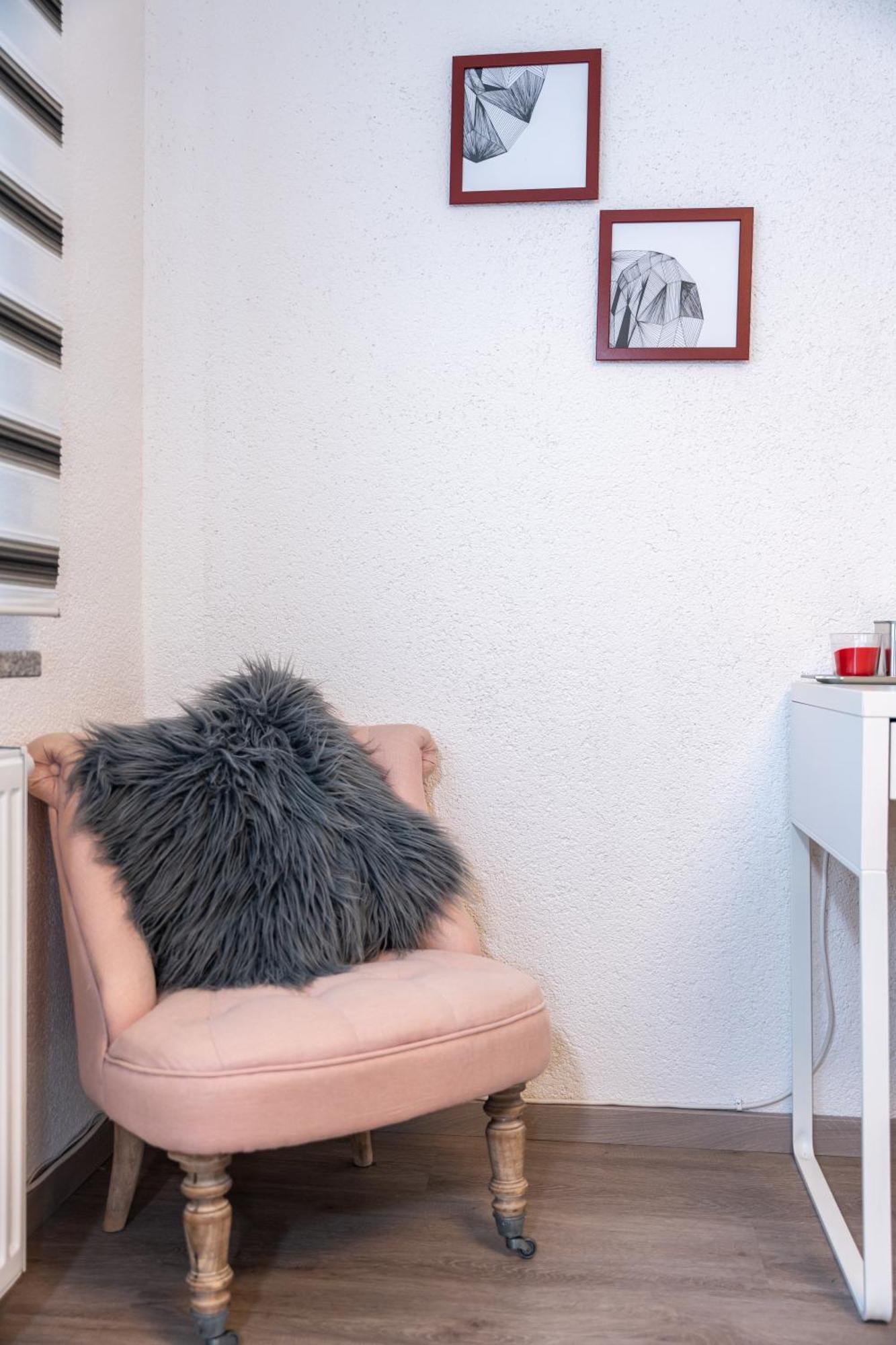 #3 Bequemes Zimmer Mit Pool Und Garten Memmingen Esterno foto